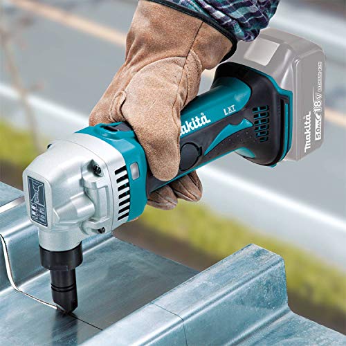 Makita 18V LXT Lithium-Ion Cordless 16 Gauge Nibbler (Bare Tool)