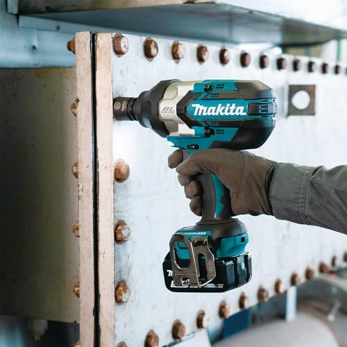 Makita XWT19T 18V LXT Brushless 3-Speed 1/2" Sq. Drive Impact Wrench Kit w/ Detent Anvil (5.0Ah) & FREE Makita T-90037
