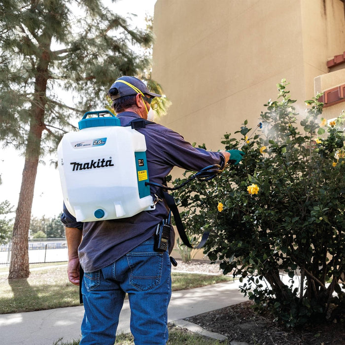 Makita XSU01SM1 18V LXT Lithium-Ion Cordless 2.6 Gallon Backpack Sprayer Kit (4.0Ah)