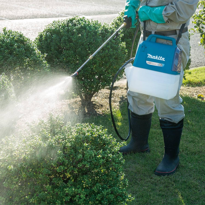 Makita XSU03SM1 18V LXT Lithium-Ion Cordless 1.3 Gallon Sprayer Kit (4.0Ah)