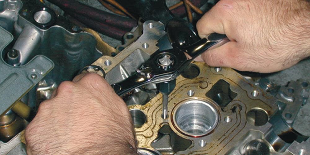GEARWRENCH 114 Piece Ratcheting Tap and Die Set | SAE & Metric | 82812