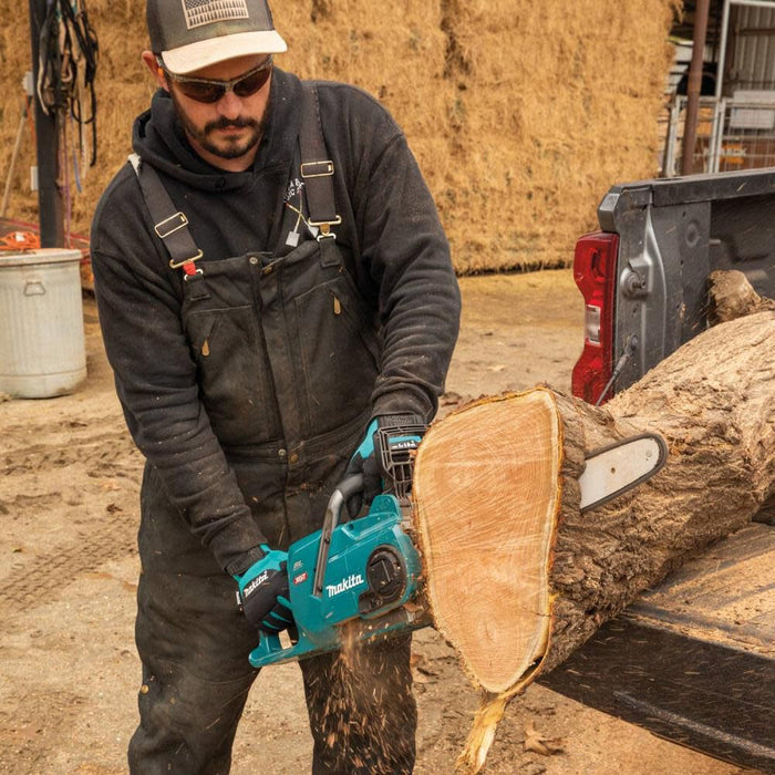 Makita GCU05M1 40V MAX XGT 16 In. 4.0Ah Chainsaw Kit & FREE Makita GBU01Z
