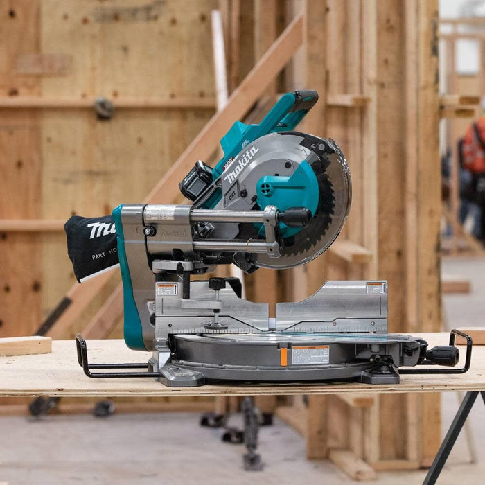 Makita (GSL03M1) 40V Max XGT️ 10 In. Dual Bevel Sliding Compound Miter Saw Kit