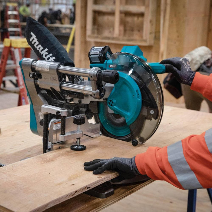 Makita (GSL03M1) 40V Max XGT️ 10 In. Dual Bevel Sliding Compound Miter Saw Kit