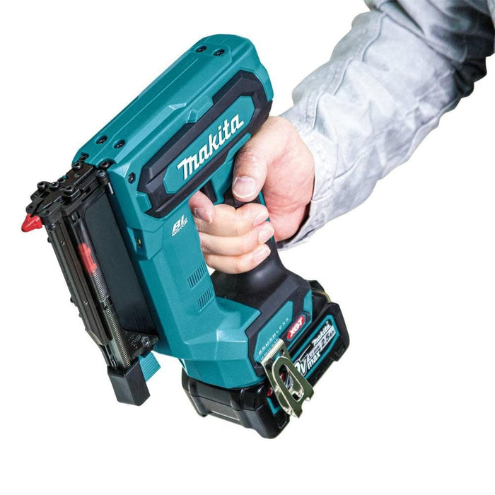 Makita (GTP01D1) 40V Max XGT️ 23-Gauge Pin Nailer Kit Brushless Cordless