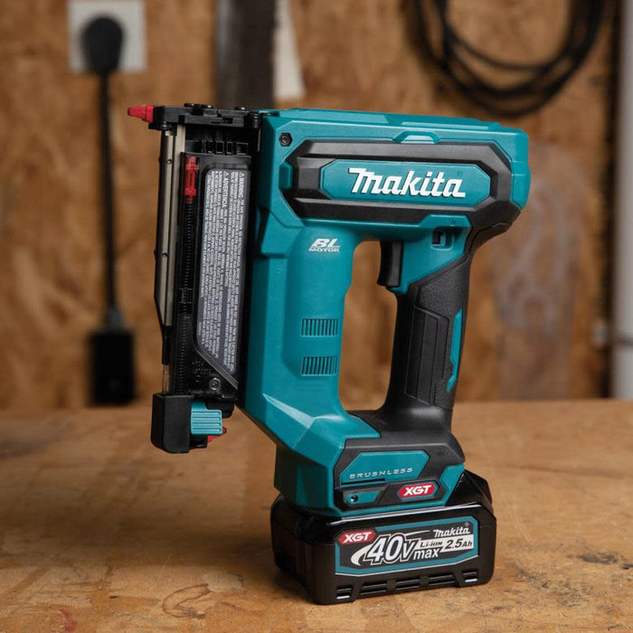 Makita (GTP01D1) 40V Max XGT️ 23-Gauge Pin Nailer Kit Brushless Cordless
