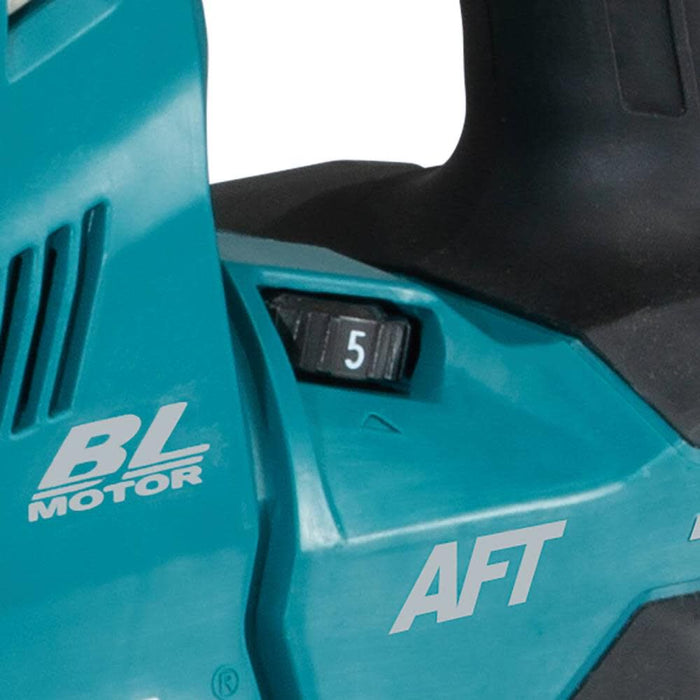 Makita (GRH01M1W) 40V Max XGT️ Rotary Hammer Kit 1-1/8In AVT with Dust Extractor