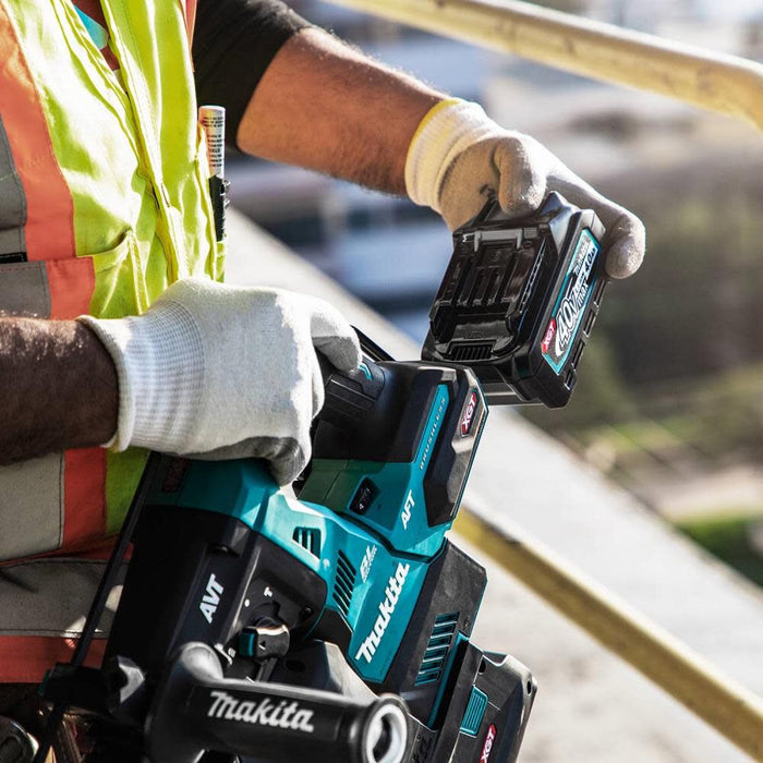 Makita (GRH02M1) 40V Max XGT️ Rotary Hammer Kit 1-1/8in AVT