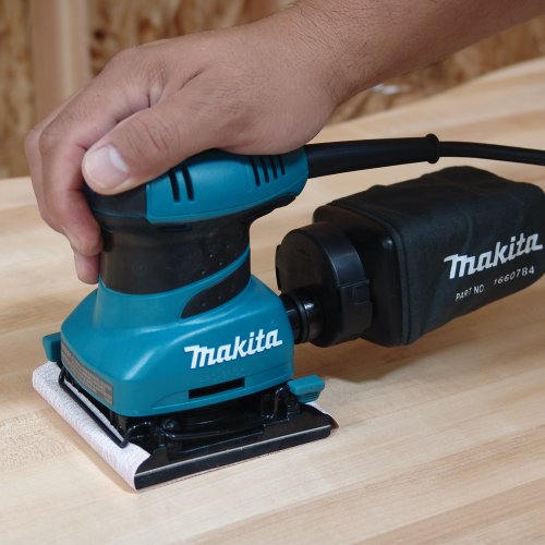 Makita 1/4 In. Sheet Finishing Sander