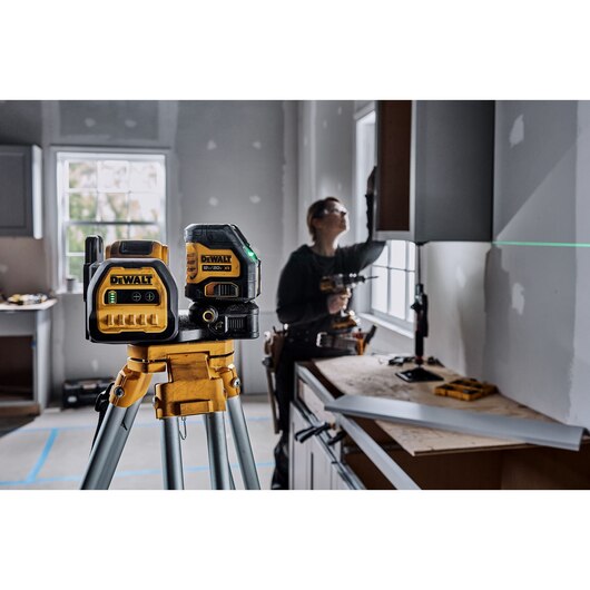 DeWALT 20V (DCLE34020GB) Crossline Combo (Bare Tool)