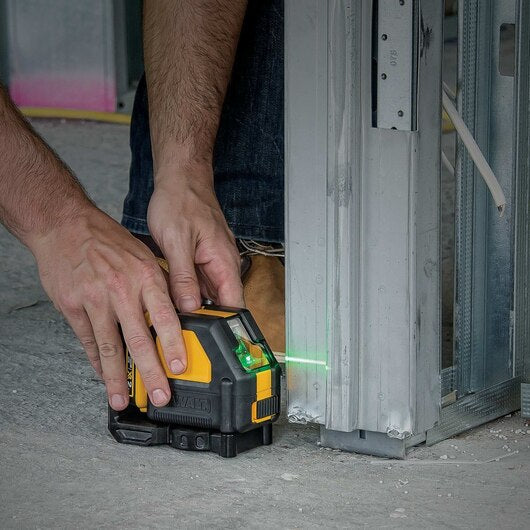 DeWALT (DW088LG) Crossline - Green Beam Battery