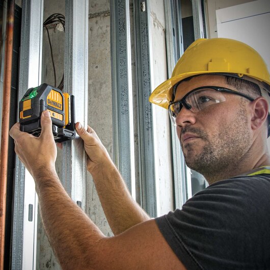 DeWALT (DW088LG) Crossline - Green Beam Battery