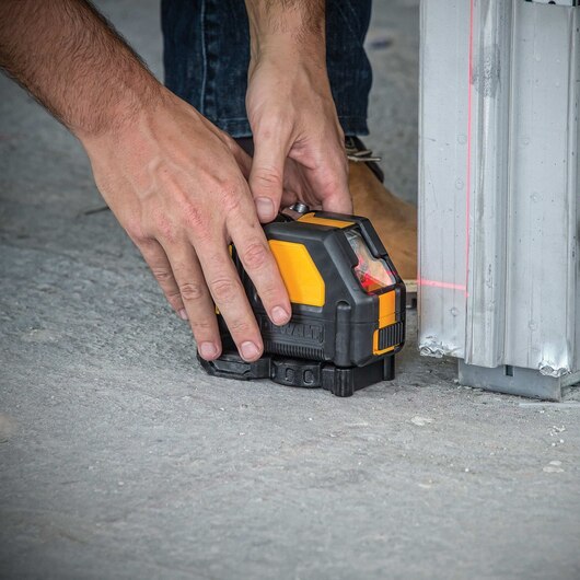 DeWALT 12V DW088LR MAX Red Cross Line Laser