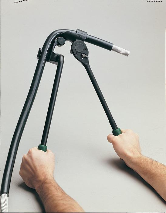 Ratchet Cable Bender